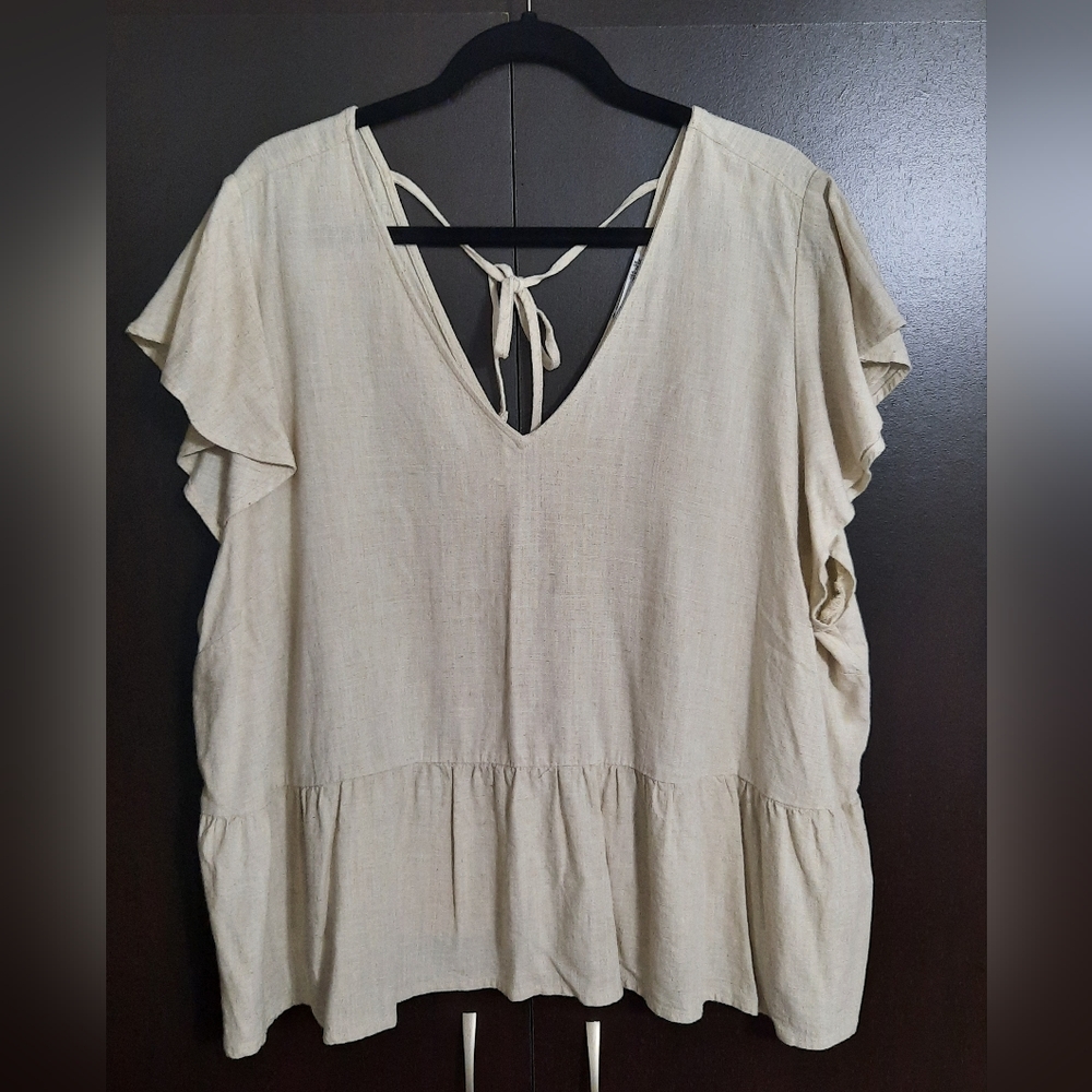 Dex Cream Short Sleeve V-Neck Peplum Tie Back Top